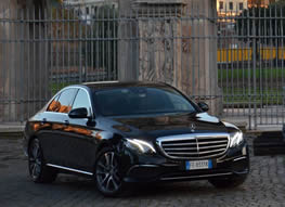 Sedan Mercedes E Class