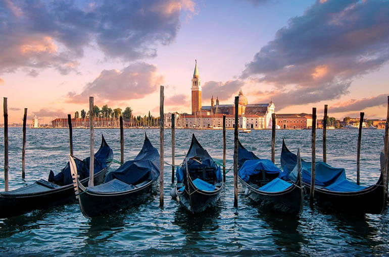 PRIVATE GONDOLA RIDE